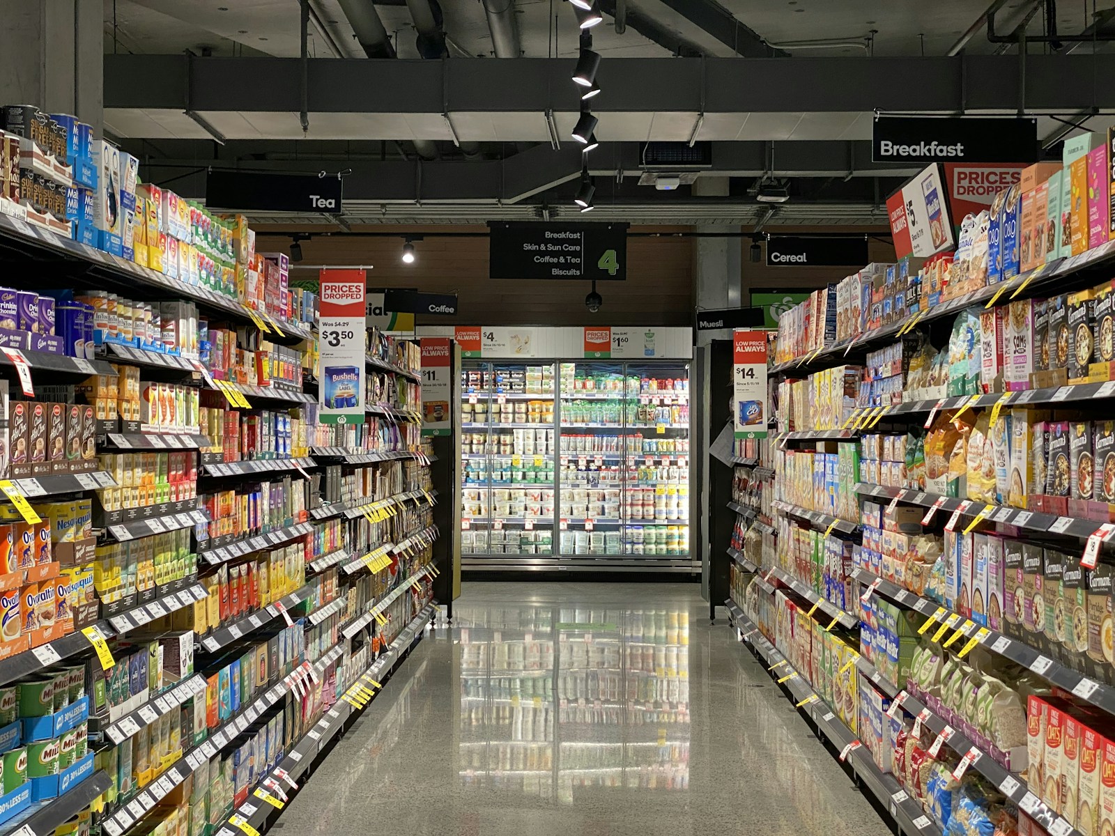 Retail & Distribution